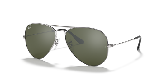 Ray-Ban Aviator Classic RB3025 003/40 62 sunglasses, three-quarter view