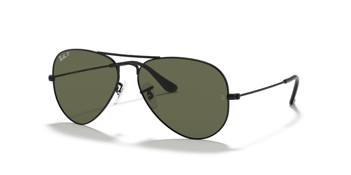 Ray-Ban Aviator Classic RB3025 002/58 62 sunglasses, three-quarter view