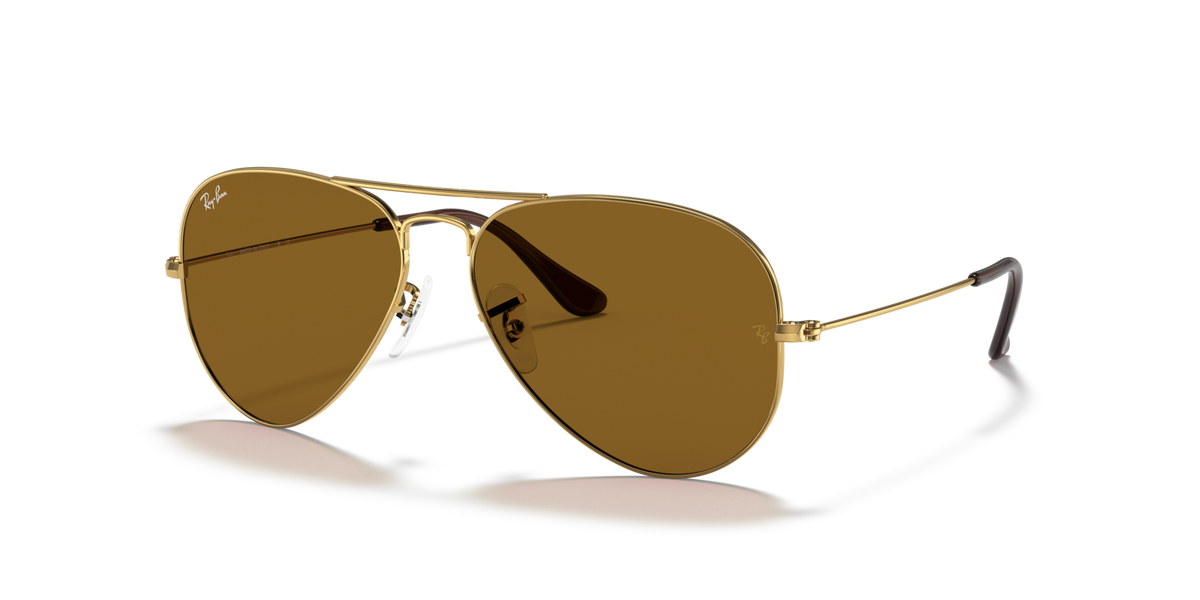Ray-Ban Aviator Classic RB3025 001/33 62 sunglasses, three-quarter view
