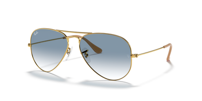 Ray-Ban Aviator Classic RB3025 001/3F 58 sunglasses, three-quarter view