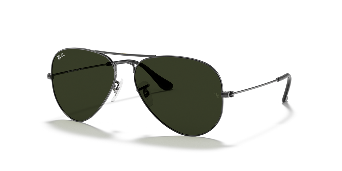 Ray-Ban Aviator Classic RB3025 W0879 58 sunglasses, three-quarter view