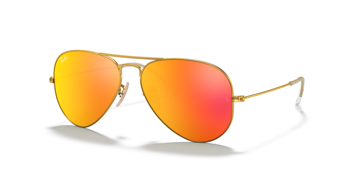 Ray-Ban Aviator Classic RB3025 112/69 58 sunglasses, three-quarter view