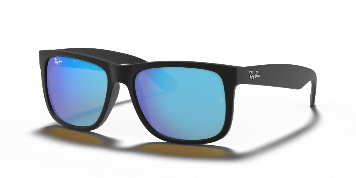 Ray-Ban Justin RB4165 622/55 51 sunglasses, three-quarter view