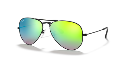 Ray-Ban Aviator Classic RB3025 002/4J 62 sunglasses, three-quarter view