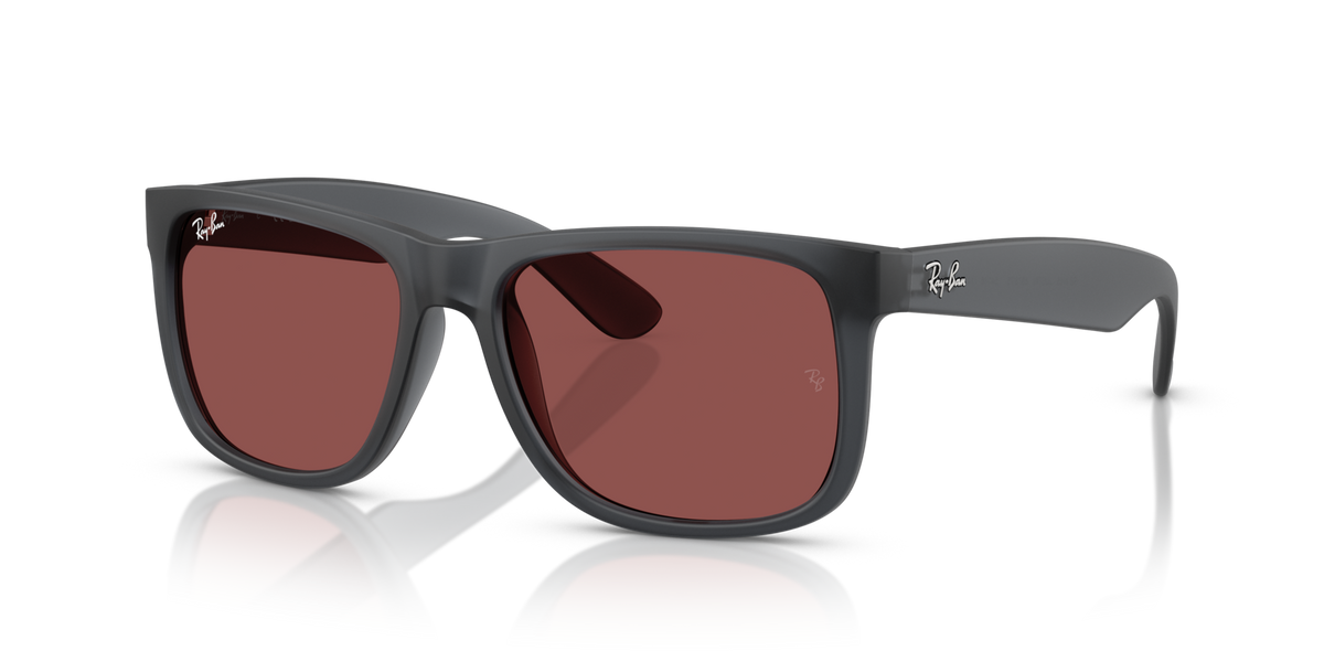 Ray-Ban Justin RB4165 687375 sunglasses, three-quarter view