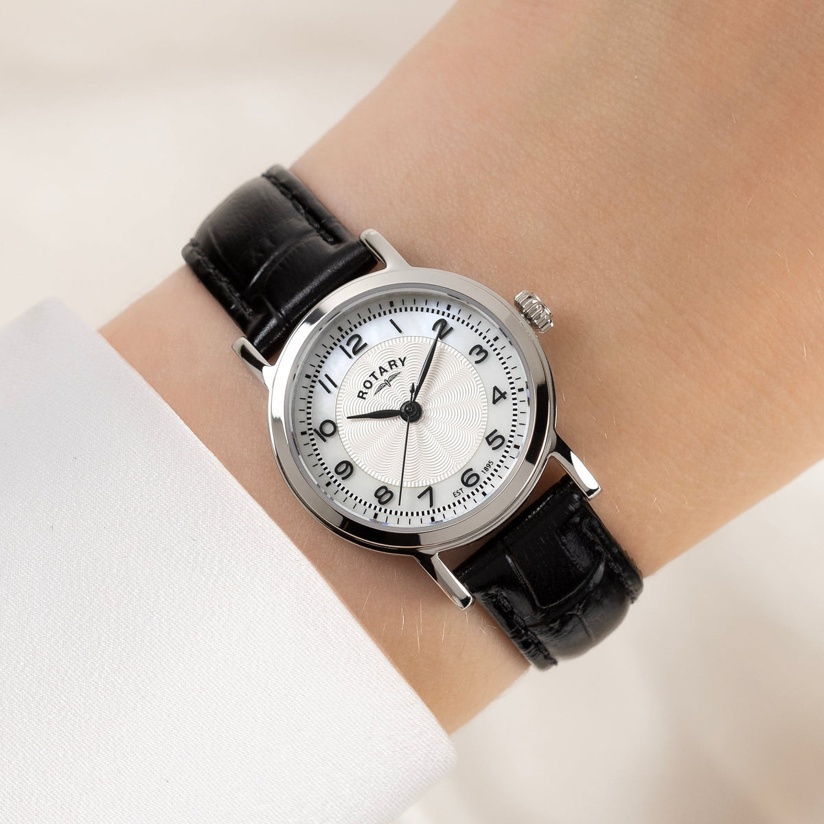 Rotary Heritage LS05420/68 worn on the wrist